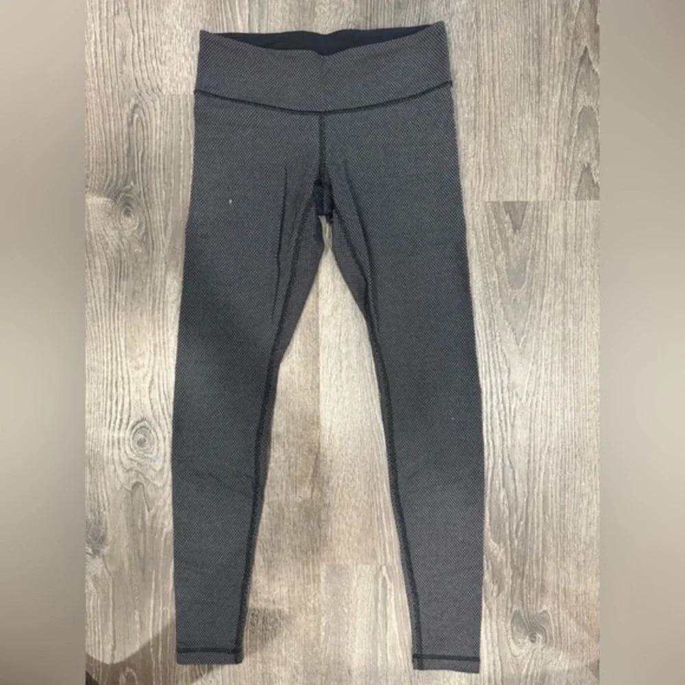 Lululemon Athletica Black Leggings Streamlined Fit